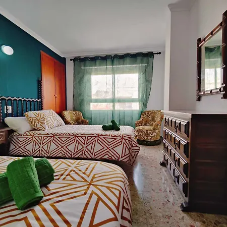 Station By Edeal Homes דירה