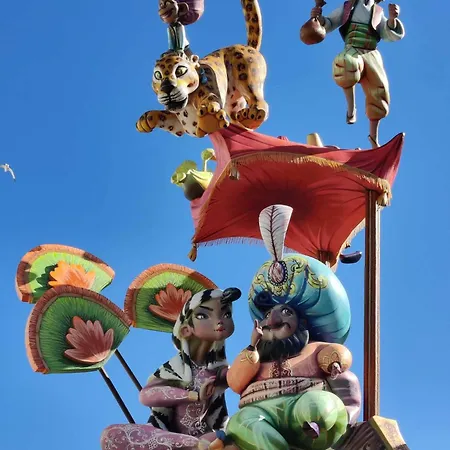 Station By Edeal Homes דירה דניה